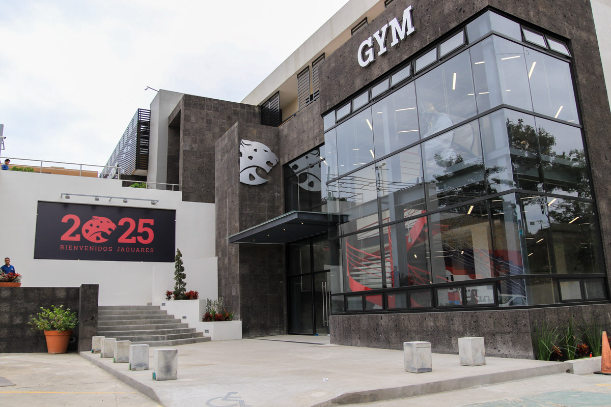 GIMNASIO-UNE-1